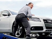 Audi Q5: Zaberte ho včas! (Car Carrier)