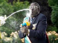 Nando’s: Bláznivé zážitky diktátora Mugabeho
