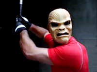 Nike: Profesionální oblečení pro bojovníky (masky)