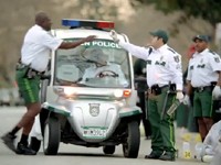 Audi A3 TDI: Zelená policie zasahuje / Green Police (Super Bowl 2010)