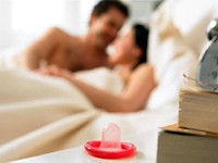 AIDES: Žádný sex bez kondomu (No condom, no sex)
