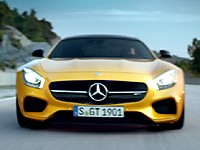 Mercedes-Benz AMG GT S: Zrychlení z 0 na 100 km/h za 3,8 s